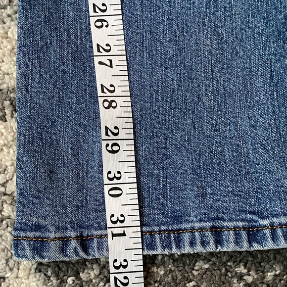 Levi’s Vintage 550 Relaxed Bootcut Womens Jeans - Picture 13 of 13